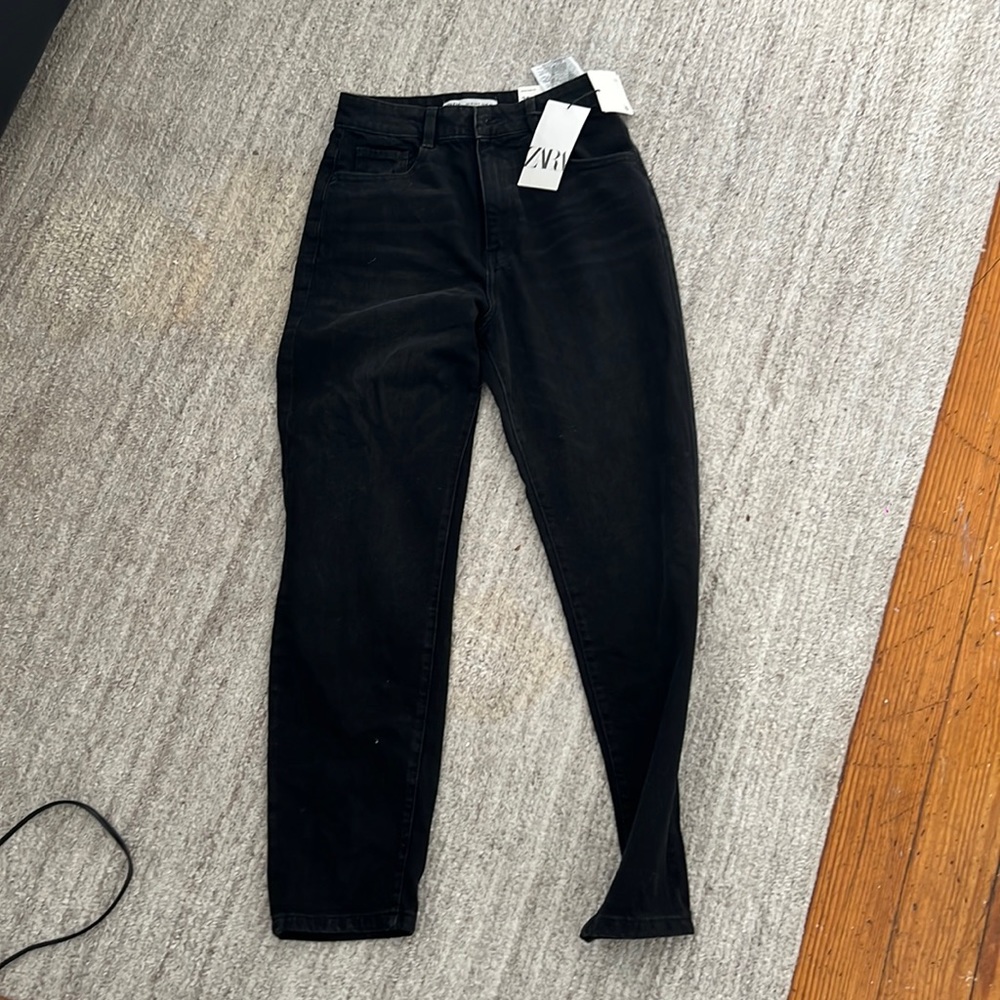 Never worn black Zara jeans perfect condition